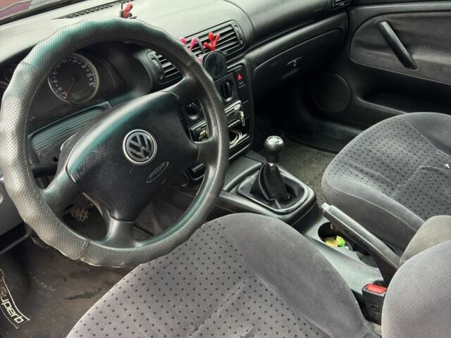 Синий Фольксваген Пассат Вариант, объемом двигателя 1.9 л и пробегом 355 тыс. км за 1600 $, фото 5 на Automoto.ua