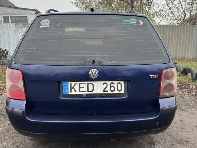 Синий Фольксваген Пассат Вариант, объемом двигателя 1.9 л и пробегом 355 тыс. км за 1600 $, фото 3 на Automoto.ua