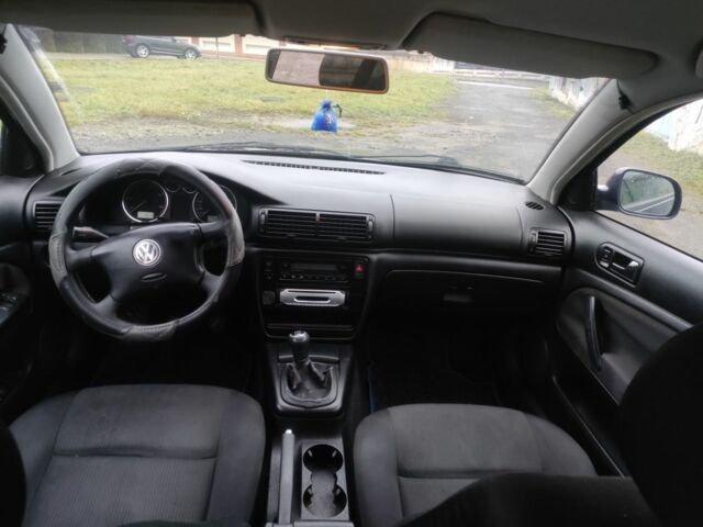 Синий Фольксваген Пассат Вариант, объемом двигателя 1.9 л и пробегом 292 тыс. км за 2399 $, фото 15 на Automoto.ua