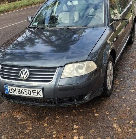 Синий Фольксваген Пассат Вариант, объемом двигателя 1.6 л и пробегом 430 тыс. км за 2700 $, фото 2 на Automoto.ua