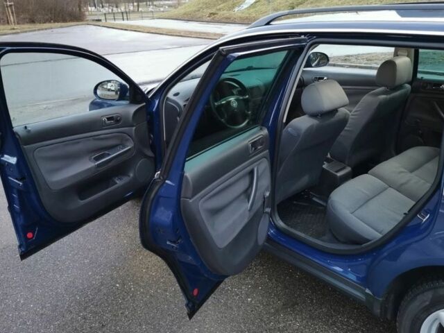 Синій Фольксваген Пассат Варіант, об'ємом двигуна 1.9 л та пробігом 277 тис. км за 1050 $, фото 7 на Automoto.ua