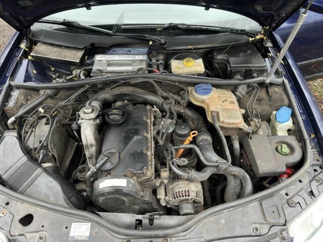 Синий Фольксваген Пассат Вариант, объемом двигателя 1.9 л и пробегом 355 тыс. км за 1600 $, фото 7 на Automoto.ua