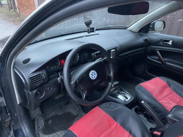 Синій Фольксваген Пассат Варіант, об'ємом двигуна 1.9 л та пробігом 303 тис. км за 4200 $, фото 4 на Automoto.ua