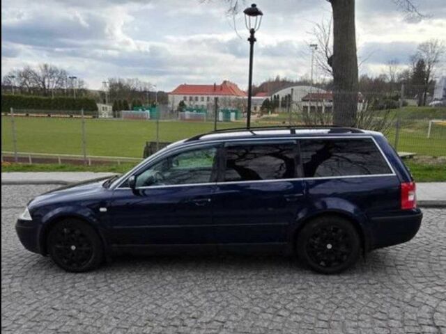 Синий Фольксваген Пассат Вариант, объемом двигателя 1.9 л и пробегом 273 тыс. км за 1450 $, фото 2 на Automoto.ua