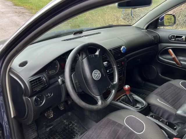 Синій Фольксваген Пассат Варіант, об'ємом двигуна 1.9 л та пробігом 315 тис. км за 4699 $, фото 5 на Automoto.ua