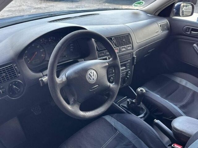 Синий Фольксваген Пассат Вариант, объемом двигателя 1.9 л и пробегом 175 тыс. км за 1074 $, фото 5 на Automoto.ua