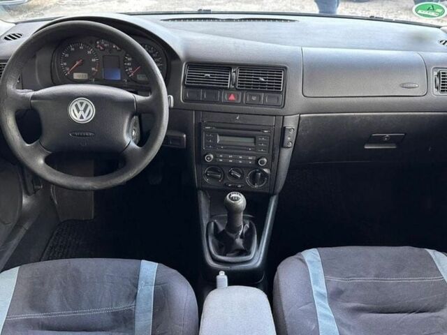 Синий Фольксваген Пассат Вариант, объемом двигателя 1.9 л и пробегом 175 тыс. км за 1074 $, фото 11 на Automoto.ua