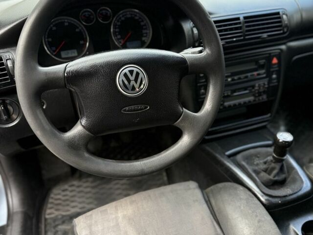 Синій Фольксваген Пассат Варіант, об'ємом двигуна 1.9 л та пробігом 300 тис. км за 2250 $, фото 13 на Automoto.ua