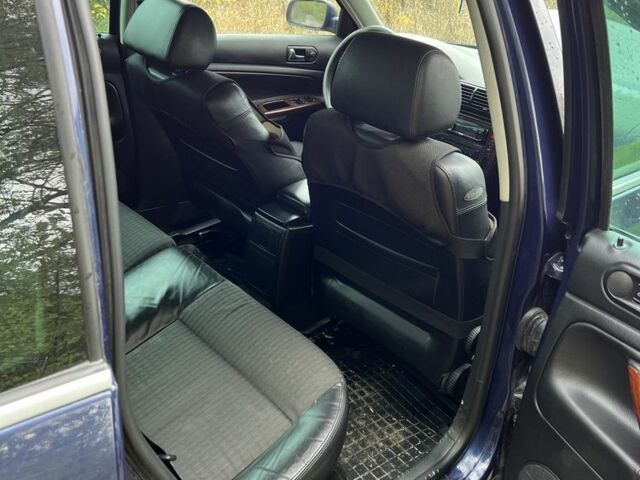 Синій Фольксваген Пассат Варіант, об'ємом двигуна 1.9 л та пробігом 315 тис. км за 4699 $, фото 7 на Automoto.ua