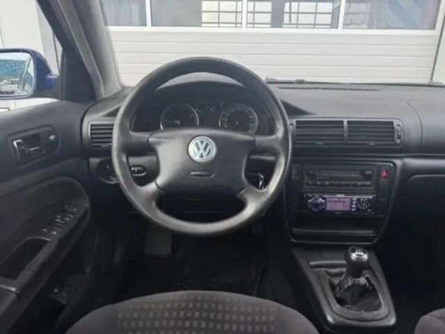 Синий Фольксваген Пассат Вариант, объемом двигателя 0 л и пробегом 275 тыс. км за 1800 $, фото 1 на Automoto.ua