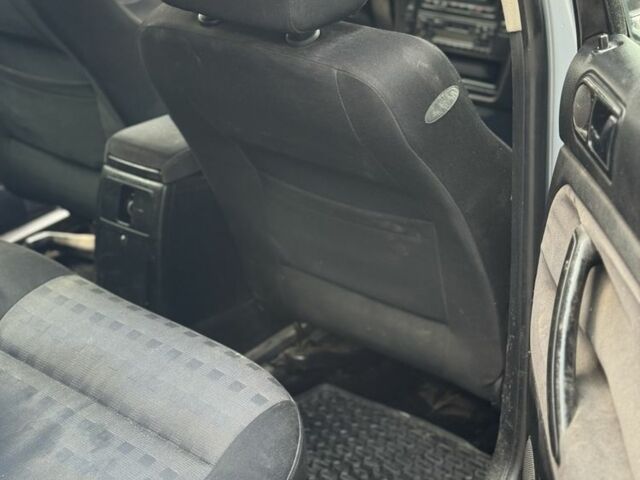 Синій Фольксваген Пассат Варіант, об'ємом двигуна 1.9 л та пробігом 300 тис. км за 2250 $, фото 9 на Automoto.ua