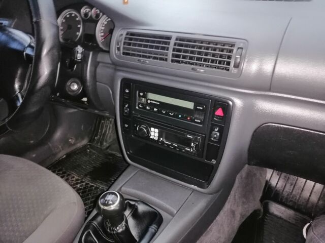 Синій Фольксваген Пассат Варіант, об'ємом двигуна 2 л та пробігом 316 тис. км за 3400 $, фото 5 на Automoto.ua