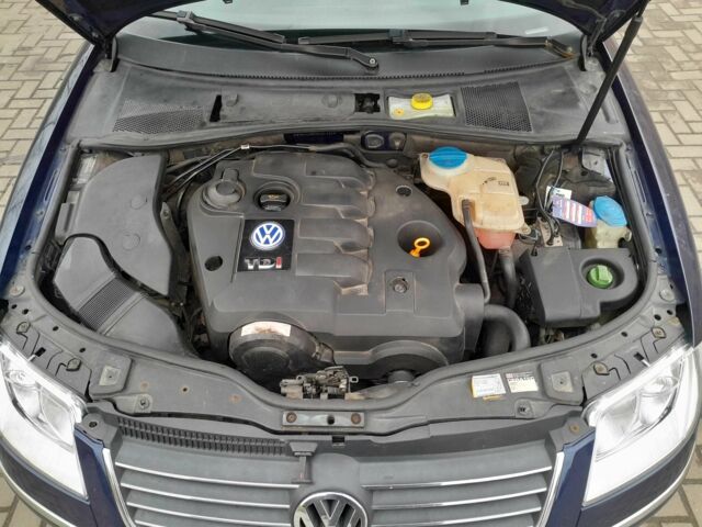 Синий Фольксваген Пассат Вариант, объемом двигателя 1.9 л и пробегом 300 тыс. км за 3650 $, фото 12 на Automoto.ua