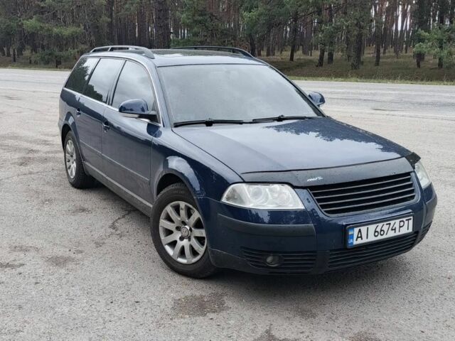 Синий Фольксваген Пассат Вариант, объемом двигателя 1.8 л и пробегом 250 тыс. км за 3600 $, фото 1 на Automoto.ua