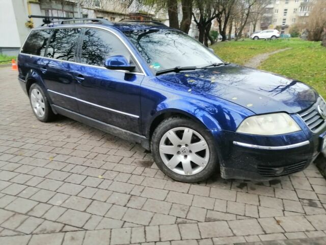 Синій Фольксваген Пассат Варіант, об'ємом двигуна 2 л та пробігом 316 тис. км за 3400 $, фото 1 на Automoto.ua