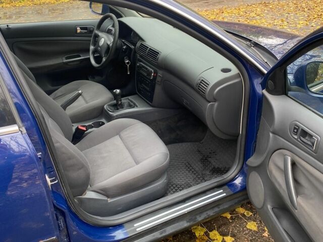 Синій Фольксваген Пассат Варіант, об'ємом двигуна 1.9 л та пробігом 452 тис. км за 2300 $, фото 5 на Automoto.ua