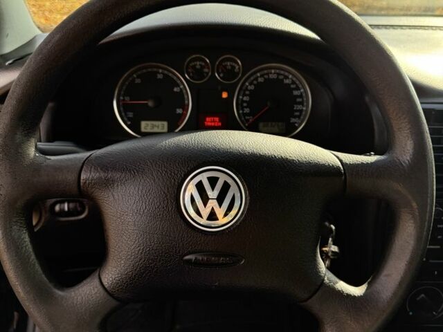 Синій Фольксваген Пассат Варіант, об'ємом двигуна 0 л та пробігом 280 тис. км за 2800 $, фото 11 на Automoto.ua