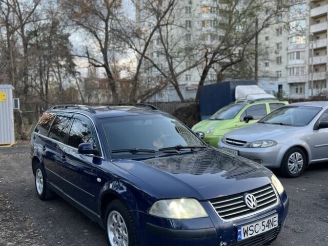 Синий Фольксваген Пассат Вариант, объемом двигателя 1.9 л и пробегом 300 тыс. км за 2000 $, фото 1 на Automoto.ua