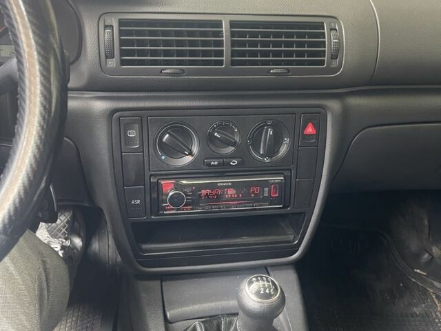 Синий Фольксваген Пассат Вариант, объемом двигателя 1.9 л и пробегом 260 тыс. км за 3000 $, фото 2 на Automoto.ua