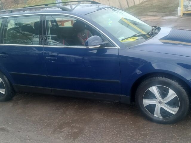 Синий Фольксваген Пассат Вариант, объемом двигателя 1.9 л и пробегом 424 тыс. км за 2299 $, фото 3 на Automoto.ua