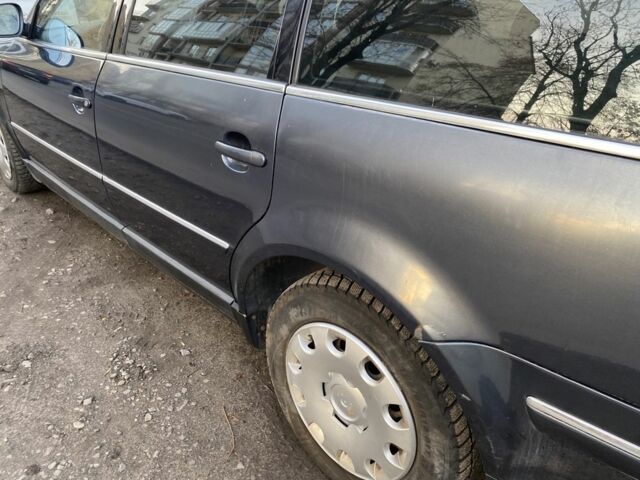 Синий Фольксваген Пассат Вариант, объемом двигателя 1.9 л и пробегом 348 тыс. км за 3000 $, фото 10 на Automoto.ua