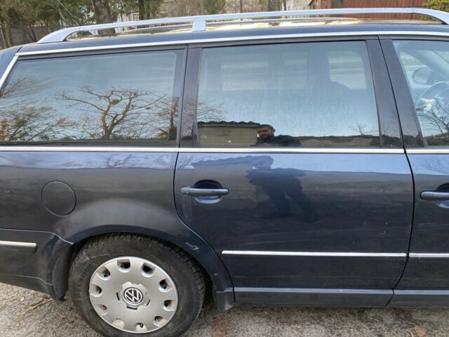 Синий Фольксваген Пассат Вариант, объемом двигателя 1.9 л и пробегом 348 тыс. км за 3000 $, фото 8 на Automoto.ua