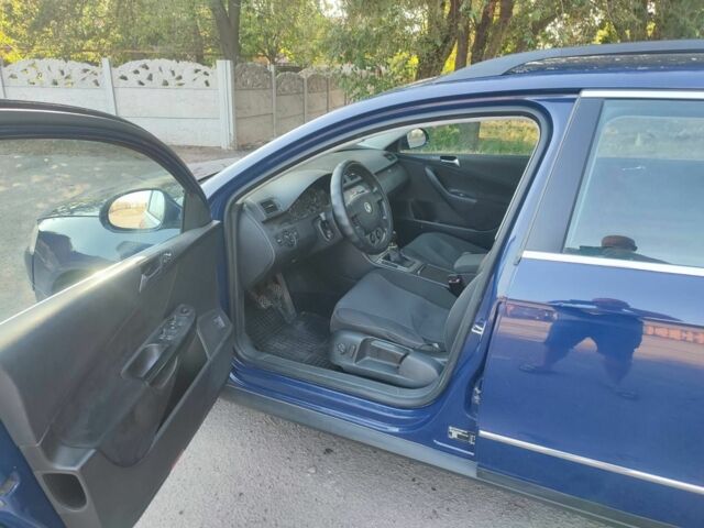 Синий Фольксваген Пассат Вариант, объемом двигателя 1.9 л и пробегом 287 тыс. км за 6000 $, фото 4 на Automoto.ua