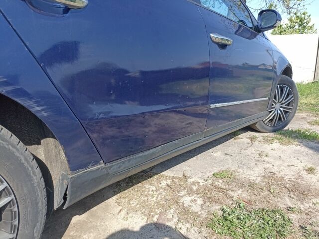 Синий Фольксваген Пассат Вариант, объемом двигателя 1.6 л и пробегом 306 тыс. км за 3900 $, фото 7 на Automoto.ua