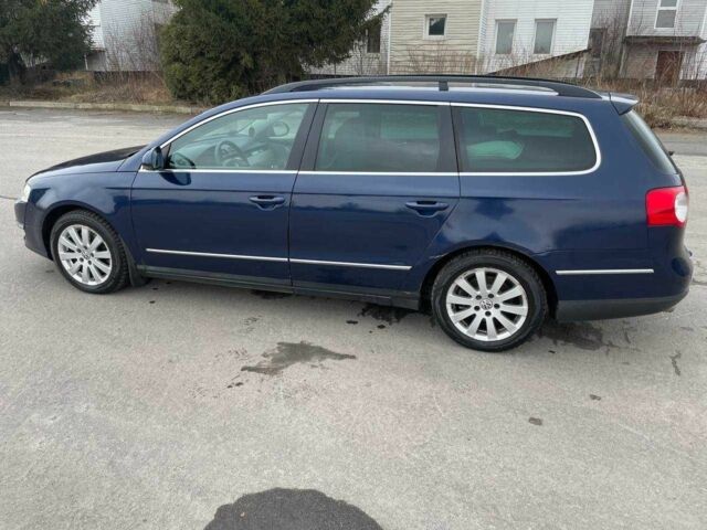 Синій Фольксваген Пассат Варіант, об'ємом двигуна 2 л та пробігом 211 тис. км за 3900 $, фото 2 на Automoto.ua