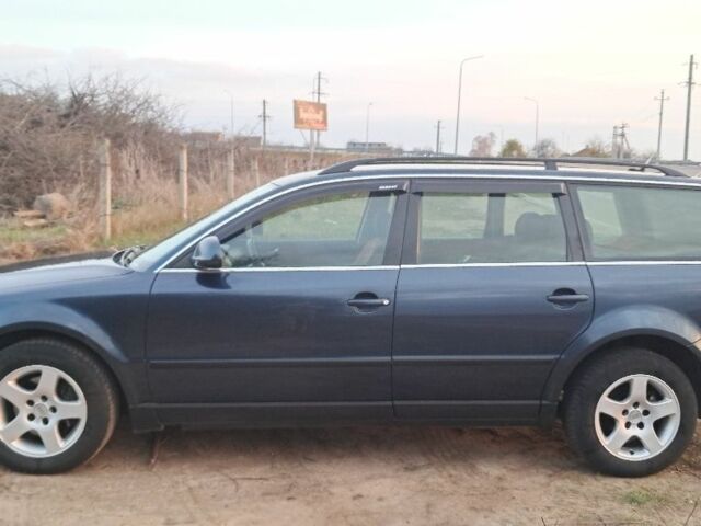 Синий Фольксваген Пассат Вариант, объемом двигателя 1.9 л и пробегом 560 тыс. км за 4300 $, фото 6 на Automoto.ua