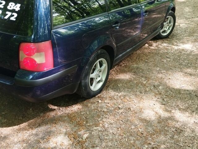 Синий Фольксваген Пассат Вариант, объемом двигателя 1.6 л и пробегом 290 тыс. км за 4700 $, фото 3 на Automoto.ua