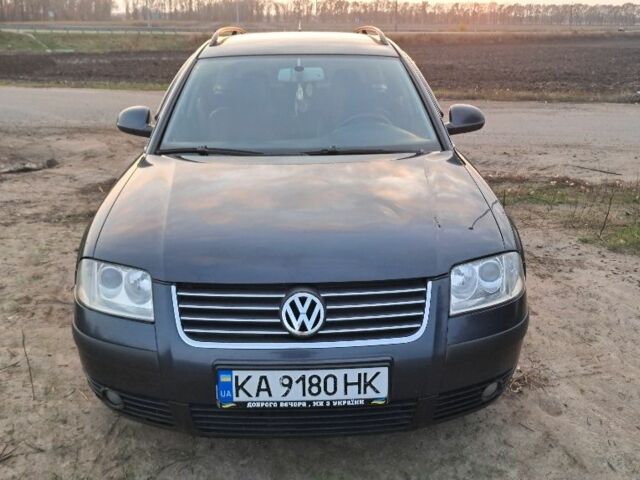 Синий Фольксваген Пассат Вариант, объемом двигателя 1.9 л и пробегом 560 тыс. км за 4300 $, фото 4 на Automoto.ua