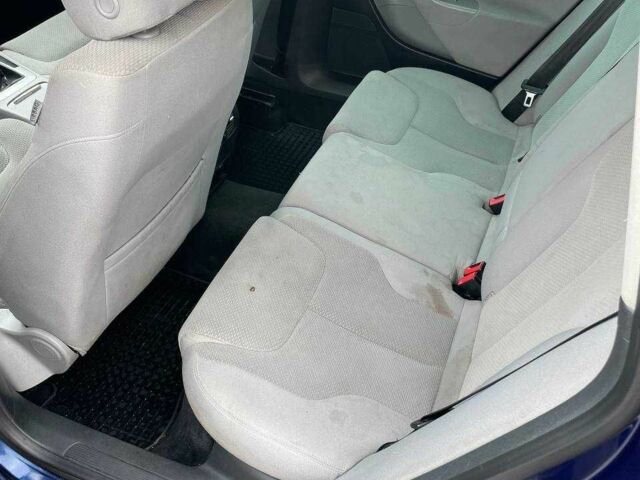 Синій Фольксваген Пассат Варіант, об'ємом двигуна 2 л та пробігом 211 тис. км за 3900 $, фото 5 на Automoto.ua