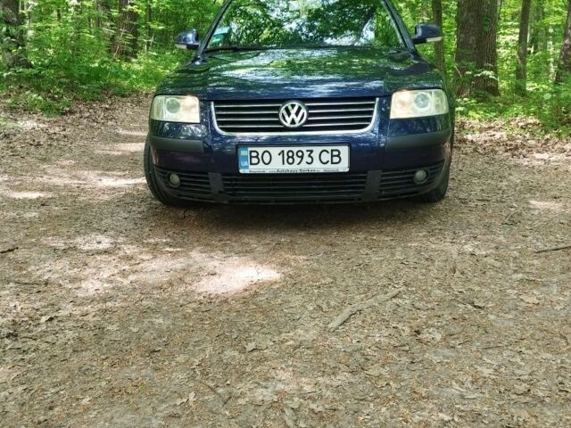 Синий Фольксваген Пассат Вариант, объемом двигателя 1.6 л и пробегом 290 тыс. км за 4700 $, фото 1 на Automoto.ua