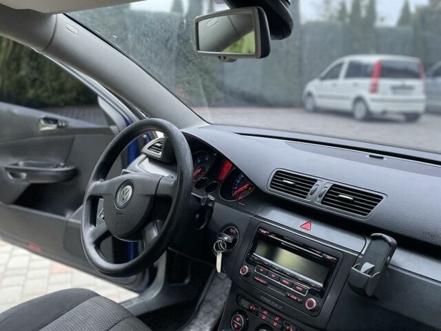 Синий Фольксваген Пассат Вариант, объемом двигателя 2 л и пробегом 287 тыс. км за 4950 $, фото 14 на Automoto.ua