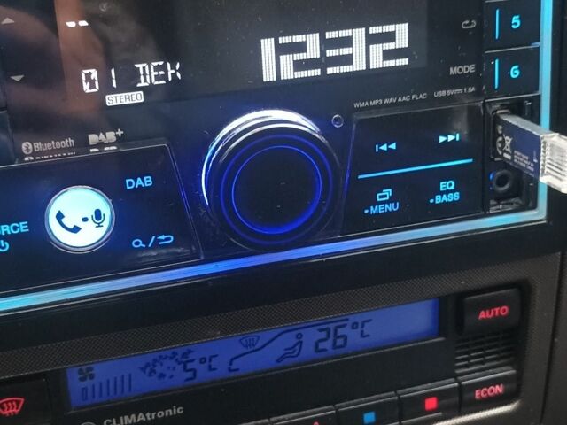 Синий Фольксваген Пассат Вариант, объемом двигателя 1.9 л и пробегом 315 тыс. км за 4200 $, фото 6 на Automoto.ua