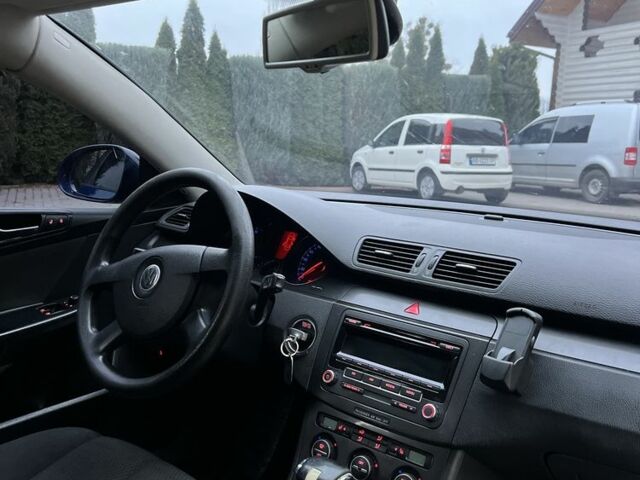 Синий Фольксваген Пассат Вариант, объемом двигателя 2 л и пробегом 287 тыс. км за 4950 $, фото 11 на Automoto.ua