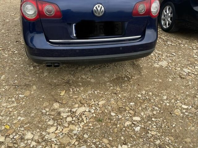 Синий Фольксваген Пассат Вариант, объемом двигателя 2 л и пробегом 300 тыс. км за 2550 $, фото 2 на Automoto.ua