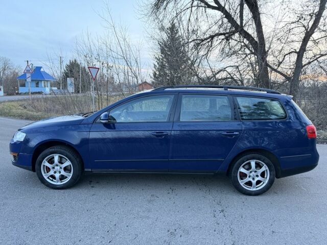 Синій Фольксваген Пассат Варіант, об'ємом двигуна 1.6 л та пробігом 224 тис. км за 4950 $, фото 1 на Automoto.ua