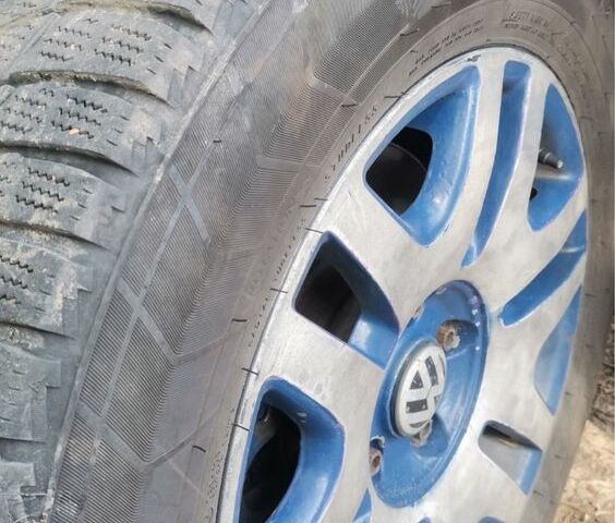 Фольксваген Пассат Вариант 2006 в Сосницы на Automoto.ua Синий Фольксваген Пассат Вариант, объемом двигателя 2 л и пробегом 400 тыс. км за 5650 $, фото 7 на Automoto.ua