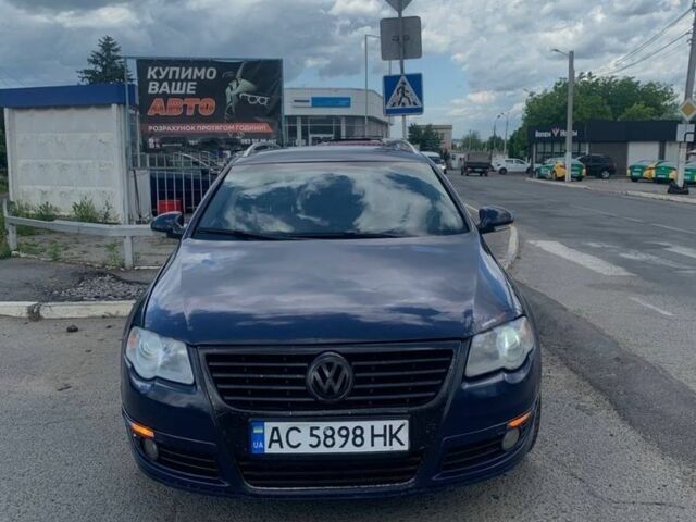 Синій Фольксваген Пассат Варіант, об'ємом двигуна 2 л та пробігом 350 тис. км за 3999 $, фото 1 на Automoto.ua