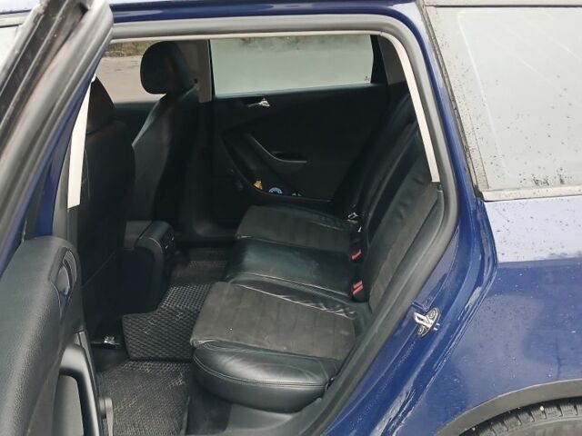 Синій Фольксваген Пассат Варіант, об'ємом двигуна 2 л та пробігом 324 тис. км за 4200 $, фото 10 на Automoto.ua