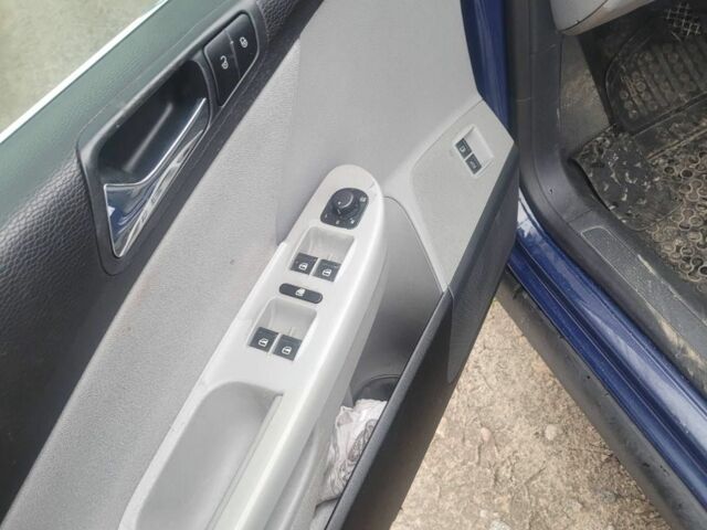 Синій Фольксваген Пассат Варіант, об'ємом двигуна 2 л та пробігом 400 тис. км за 4900 $, фото 2 на Automoto.ua