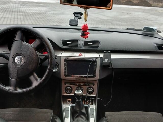 Синій Фольксваген Пассат Варіант, об'ємом двигуна 2 л та пробігом 324 тис. км за 4200 $, фото 14 на Automoto.ua