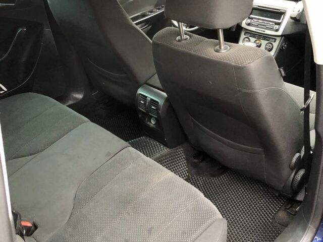 Синий Фольксваген Пассат Вариант, объемом двигателя 2 л и пробегом 350 тыс. км за 6200 $, фото 9 на Automoto.ua