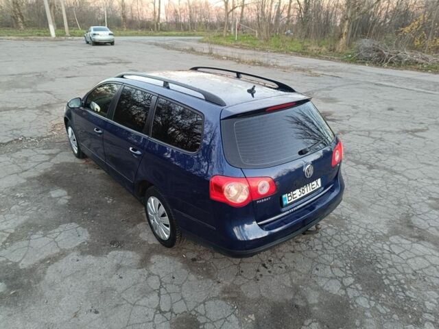 Синий Фольксваген Пассат Вариант, объемом двигателя 1.9 л и пробегом 335 тыс. км за 5500 $, фото 2 на Automoto.ua