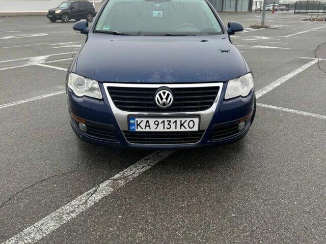 Синий Фольксваген Пассат Вариант, объемом двигателя 1.6 л и пробегом 237 тыс. км за 5600 $, фото 2 на Automoto.ua