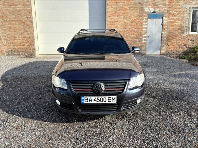 Синій Фольксваген Пассат Варіант, об'ємом двигуна 2 л та пробігом 317 тис. км за 5950 $, фото 15 на Automoto.ua