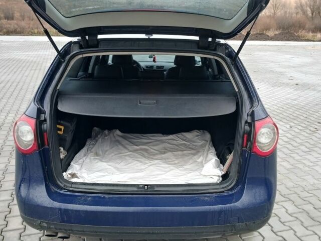 Синій Фольксваген Пассат Варіант, об'ємом двигуна 2 л та пробігом 324 тис. км за 4200 $, фото 13 на Automoto.ua