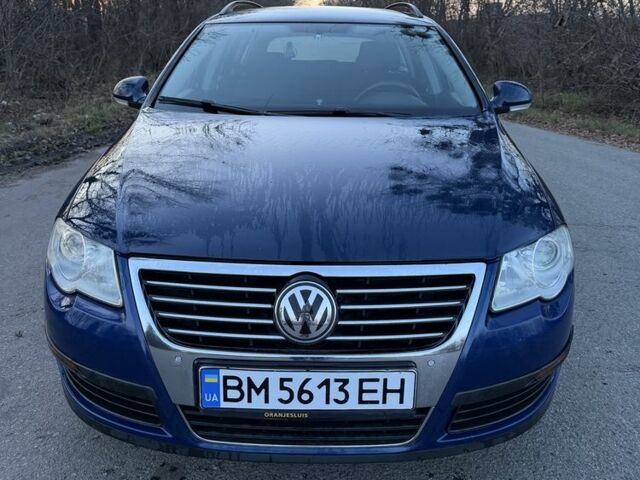 Синій Фольксваген Пассат Варіант, об'ємом двигуна 1.6 л та пробігом 224 тис. км за 4950 $, фото 2 на Automoto.ua